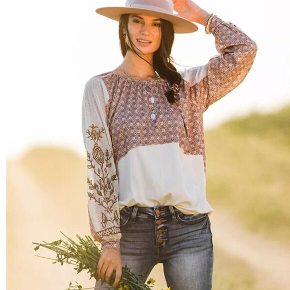 Gimmicks BKE Raw Edge Pieced Top in Creme Multi BOHO Peasant Prairie Sz M #27J - Picture 1 of 10